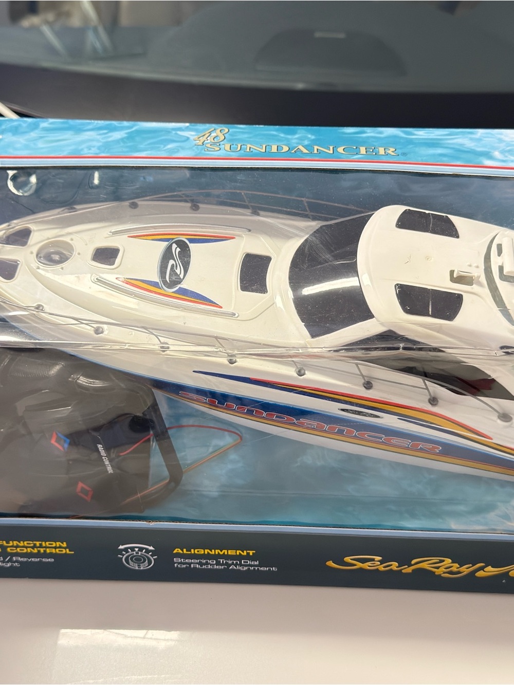 Sea Ray Sundancer Remote Control Boat - White